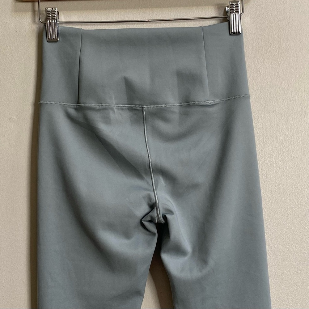 Vuori Fern Evolve Leggings Size XS - Picture 8 of 11